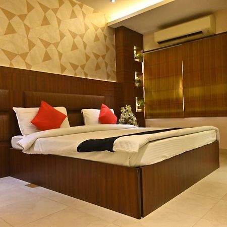 Hotel Royal Cottage Κανπούρ Εξωτερικό φωτογραφία