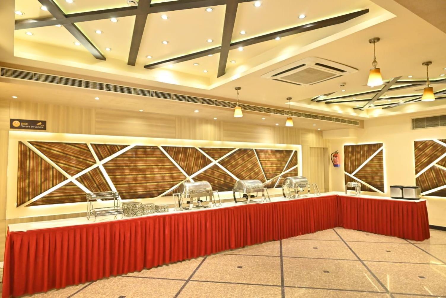 Hotel Royal Cottage Κανπούρ Εξωτερικό φωτογραφία