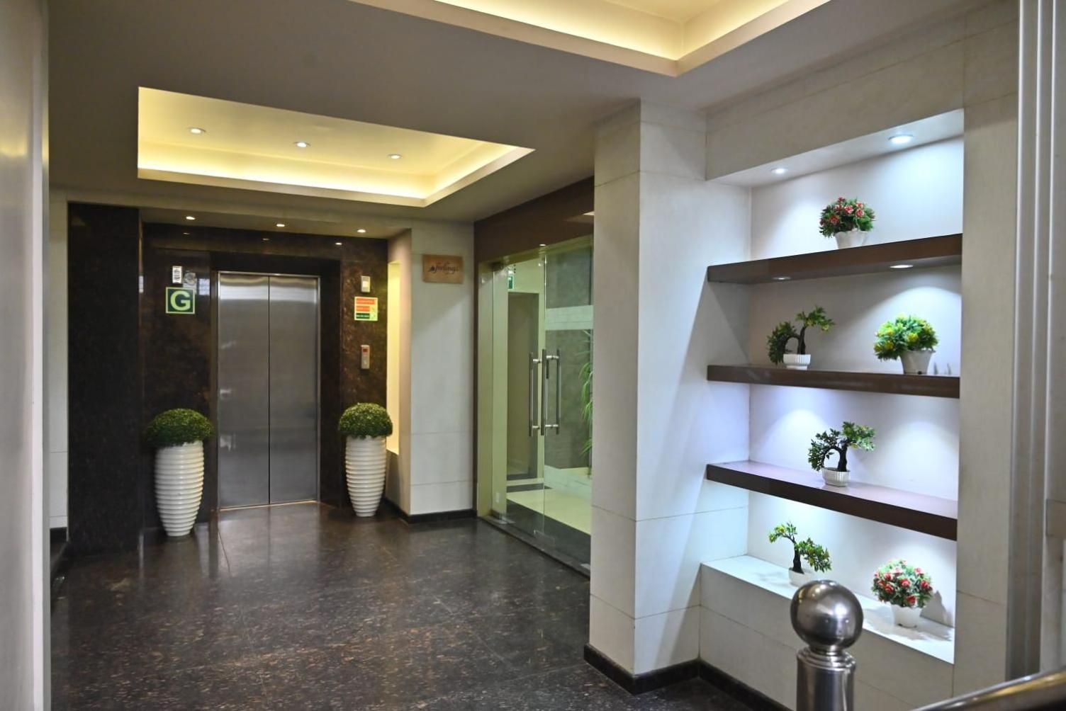 Hotel Royal Cottage Κανπούρ Εξωτερικό φωτογραφία