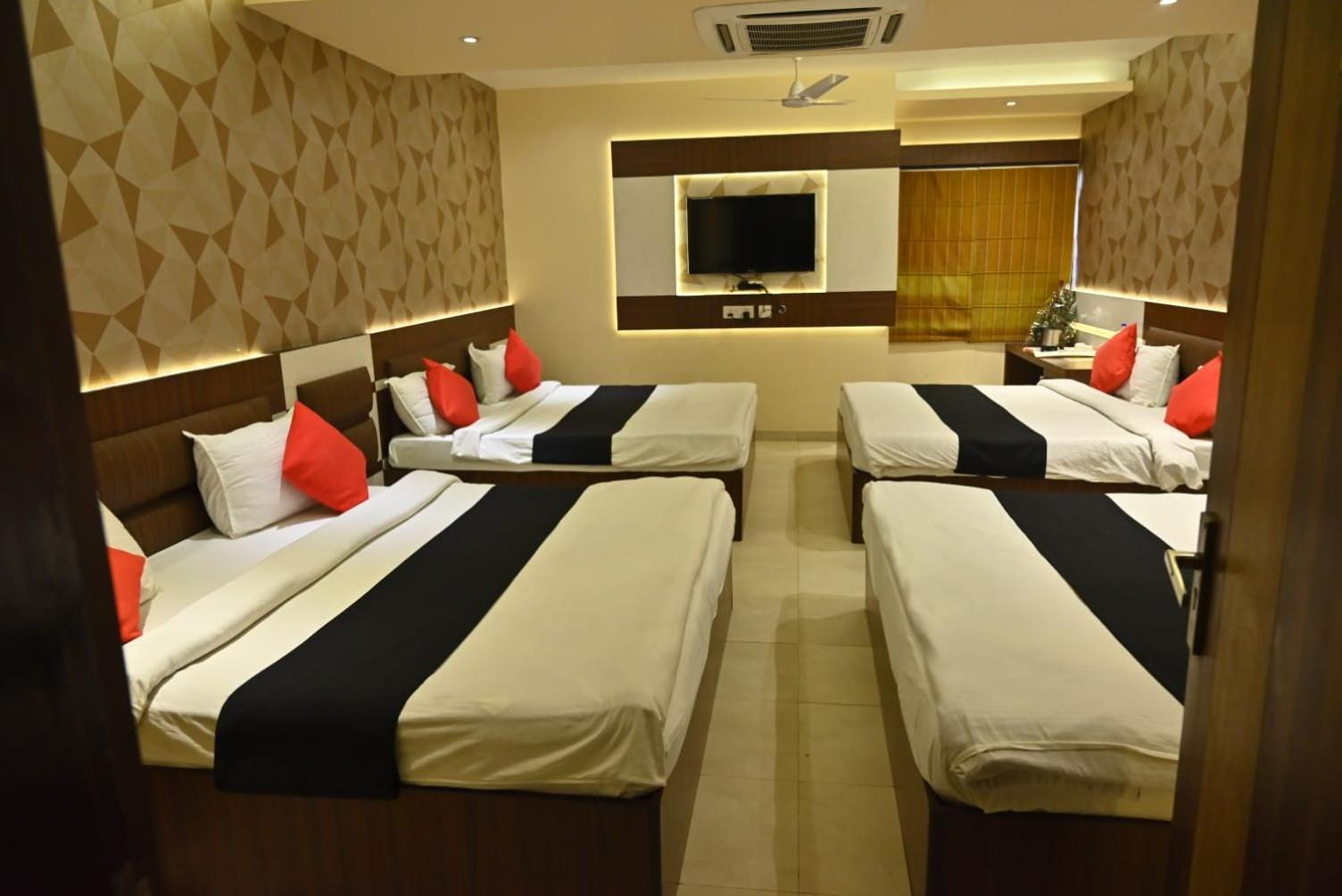 Hotel Royal Cottage Κανπούρ Εξωτερικό φωτογραφία