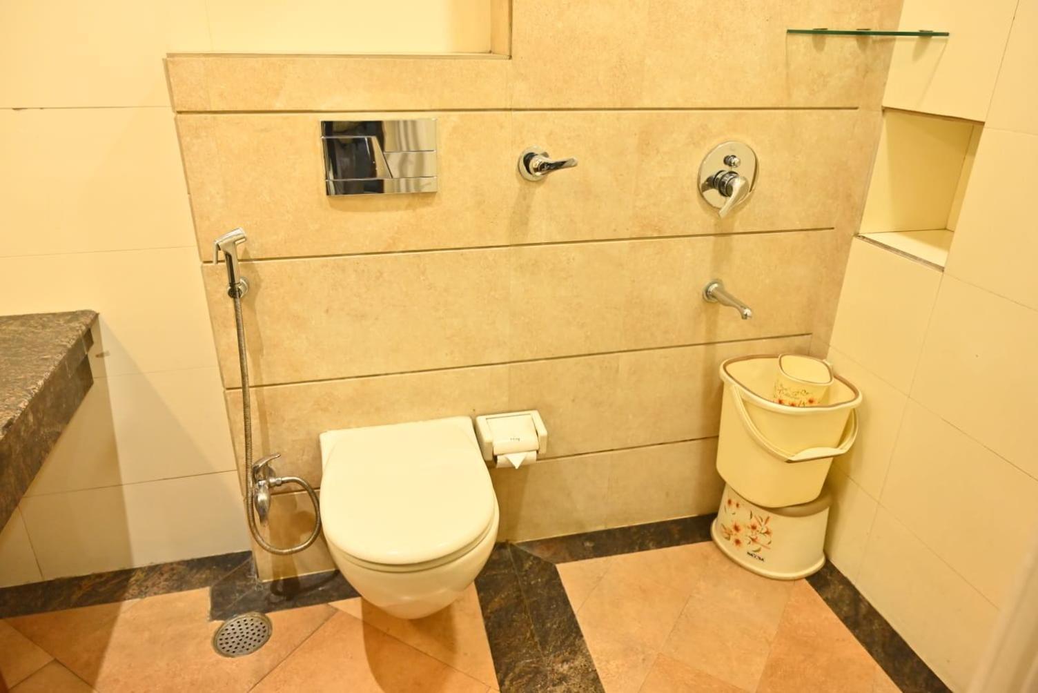 Hotel Royal Cottage Κανπούρ Εξωτερικό φωτογραφία